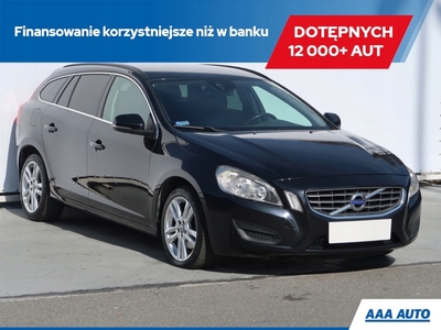 Volvo V60 I Kombi Facelifting 1.6 D2 115KM 2013