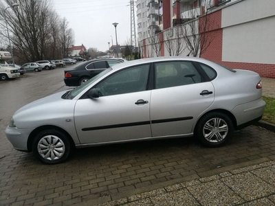 Ekonomiczny. Seat Cordoba r2003 p1.9sdi-zwykłe diesel. Długo Opłaty