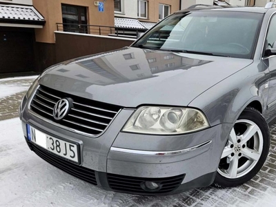 Passat B5 lift 2004r 1.9 TDI 130km highline-Skory , nowe opony