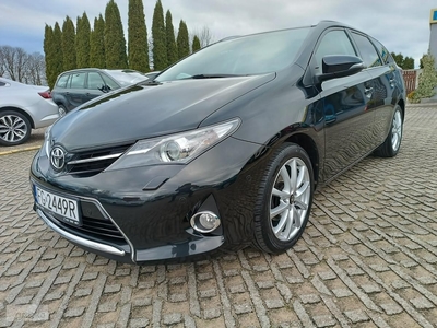 Toyota Auris II 1.6 Benzyna 132KM serwisowany