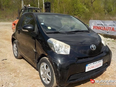 Toyota iQ