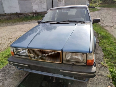 Volvo 760 GLE 2.8 i V6