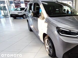 Nowy Toyota Proace City Verso 2024