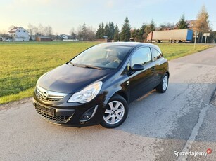 Opel Corsa 2011r lift 1.4 benzyna klima alu bardzo ładna zadbana