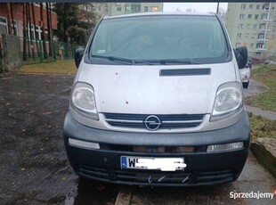 Opel Vivaro 1.9 TDI 2003r 6 osób 2700 dmc