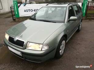 SKODA OCTAVIA 2,0i 2002R KOMBI klimatronic grzane fotele zadbana serwisowa