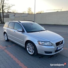 Volvo V50 T5 MOMENTUM