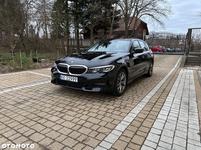 BMW Seria 3 320d xDrive MHEV Sport Line