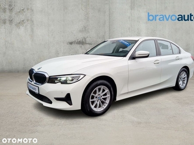 BMW Seria 3 320i Advantage sport