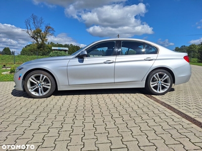 BMW Seria 3 330i Sport Line