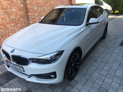 BMW Seria 3 330i xDrive