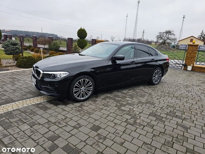 BMW Seria 5 520d xDrive Sport Line sport