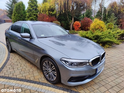 BMW Seria 5 520i Sport Line sport