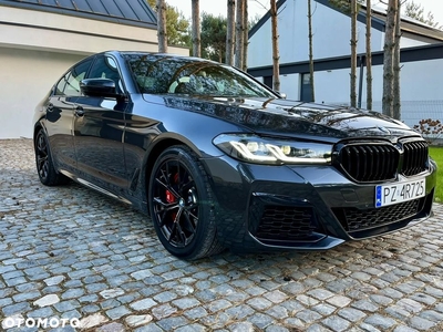 BMW Seria 5 M550i xDrive