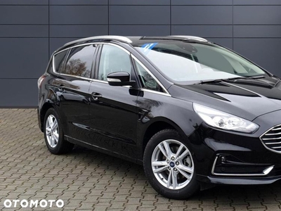 Ford S-Max 2.5 Duratec FHEV (7-Sitzer) TITANIUM