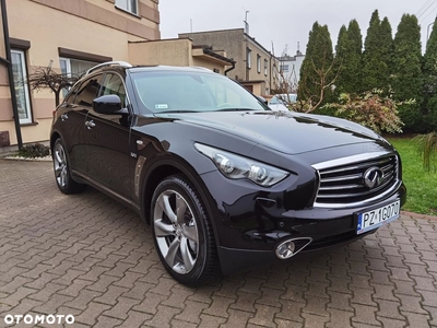 Infiniti Q70