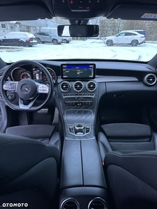 Mercedes-Benz Klasa C 220 d T 9G-TRONIC AMG Line