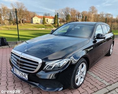 Mercedes-Benz Klasa E 220 d T 9G-TRONIC