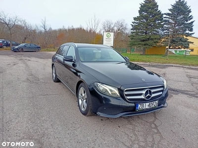 Mercedes-Benz Klasa E 220 d T 9G-TRONIC Exclusive