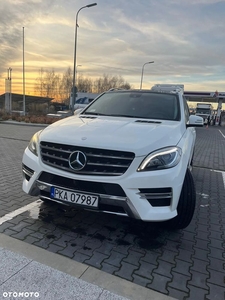 Mercedes-Benz ML 350 4MATIC (BlueEFFICIENCY) 7G-TRONIC