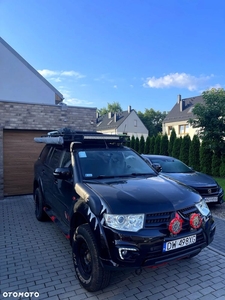 Mitsubishi Pajero Sport 2.5 DID Intense +