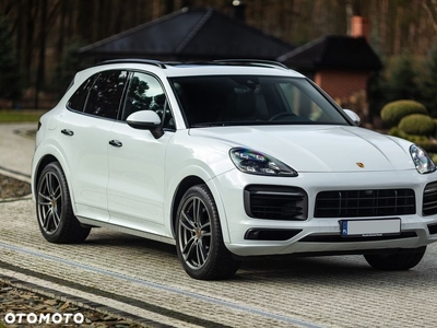 Porsche Cayenne Standard