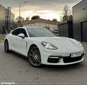 Porsche Panamera 4S