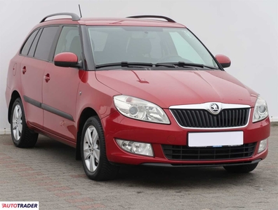 Skoda Fabia 1.2 84 KM 2014r. (Piaseczno)