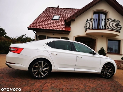 Skoda Superb 2.0 TDI Premium Edition