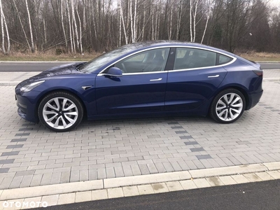 Tesla Model 3 Langstreckenbatterie Allradantrieb Dual Motor