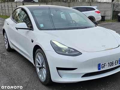 Tesla Model 3 Standard Reichweite Plus Hinterradantrieb