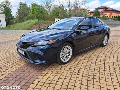 Toyota Camry 2.5 Hybrid Prestige CVT