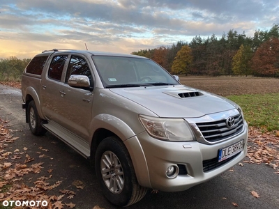 Toyota Hilux 3.0 D-4D SR5