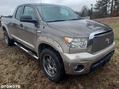 Toyota Tundra 5.7 4x4 Double Cab SR5