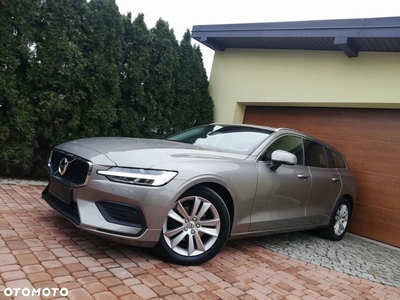 Volvo V60 D4 Momentum Pro