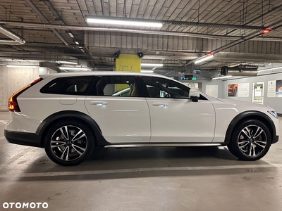 Volvo V90 Cross Country