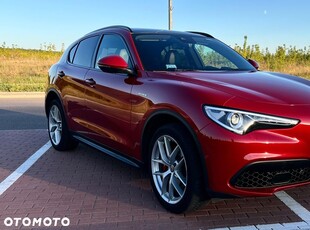 Alfa Romeo Stelvio 2.0 Turbo 16V AT8-Q4 Veloce