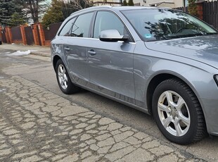 Audi A4 IV (B8) Audi A4 Navi**143KM*