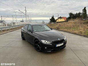 BMW Seria 3 330d Sport Line