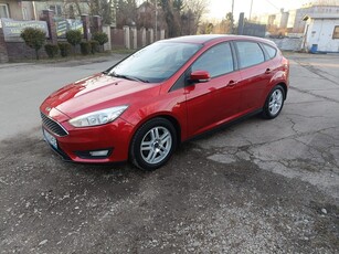 Ford Focus III Lift bordowa perła 1.6 TDCI