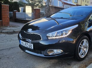 Kia Cee'd II Navi*Kamera*1,6 CRDI 128KM