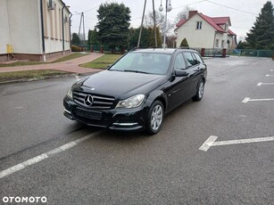 Mercedes-Benz Klasa C 220 T CDI DPF (BlueEFFICIENCY) Elegance