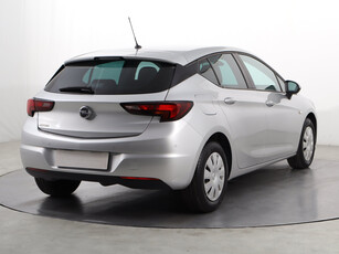 Opel Astra 2019 1.4 T 160154km Enjoy