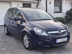 Opel Zafira B Super stan !! Zarejestrowana w codziennym użytku !!