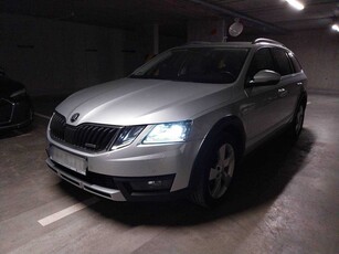 Skoda Octavia Scout 2017 2.0 TDI 110619km Kombi