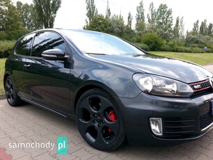 Volkswagen Golf 2.0 TSI DSG