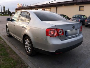 Volkswagen Jetta V VW Jetta 1.6 + LPG z polskiego salonu