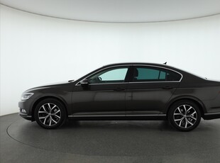 Volkswagen Passat 2017 1.8 TSI 92904km 132kW