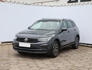 Volkswagen Tiguan 2020 1.5 TSI 46171km SUV