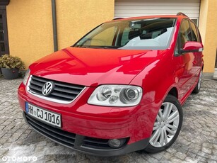 Volkswagen Touran 2.0 FSI Highline